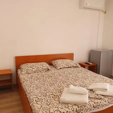 Hotel La Dijmasu Saturn